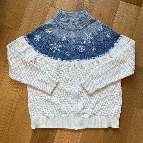 Northern Reflections White & Blue Zippered Snowflake Cardigan - Picture 4 of 9